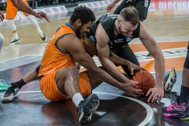 在国际足坛 在国际足坛